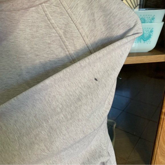 Varley Mock Neck Oatmeal Sweatshirt Zipper Sides Quiet Luxury Women' Size Medium - Picture 3 of 6